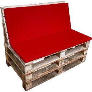 Houten palletbank met rood kussen